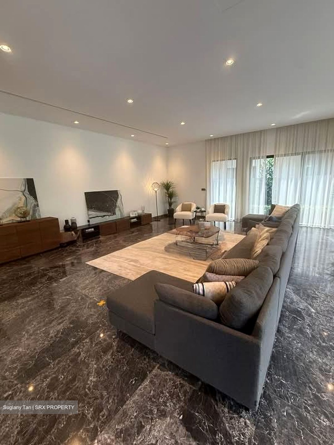 Grove Avenue (D10), Detached #555928711